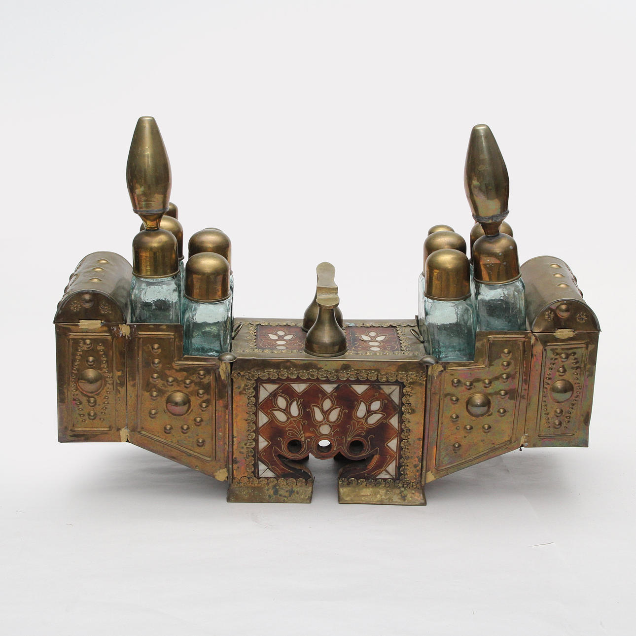 SHOE CLEANER BOX, India.