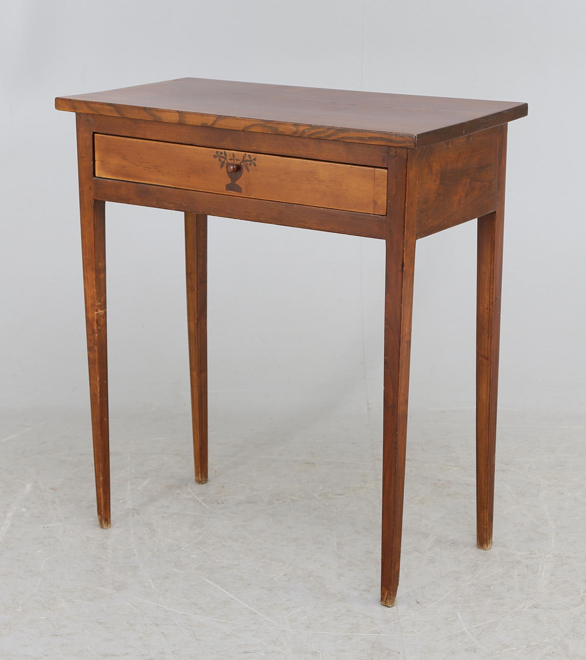 BORD, sengustavianskt, tidigt 1800-tal.