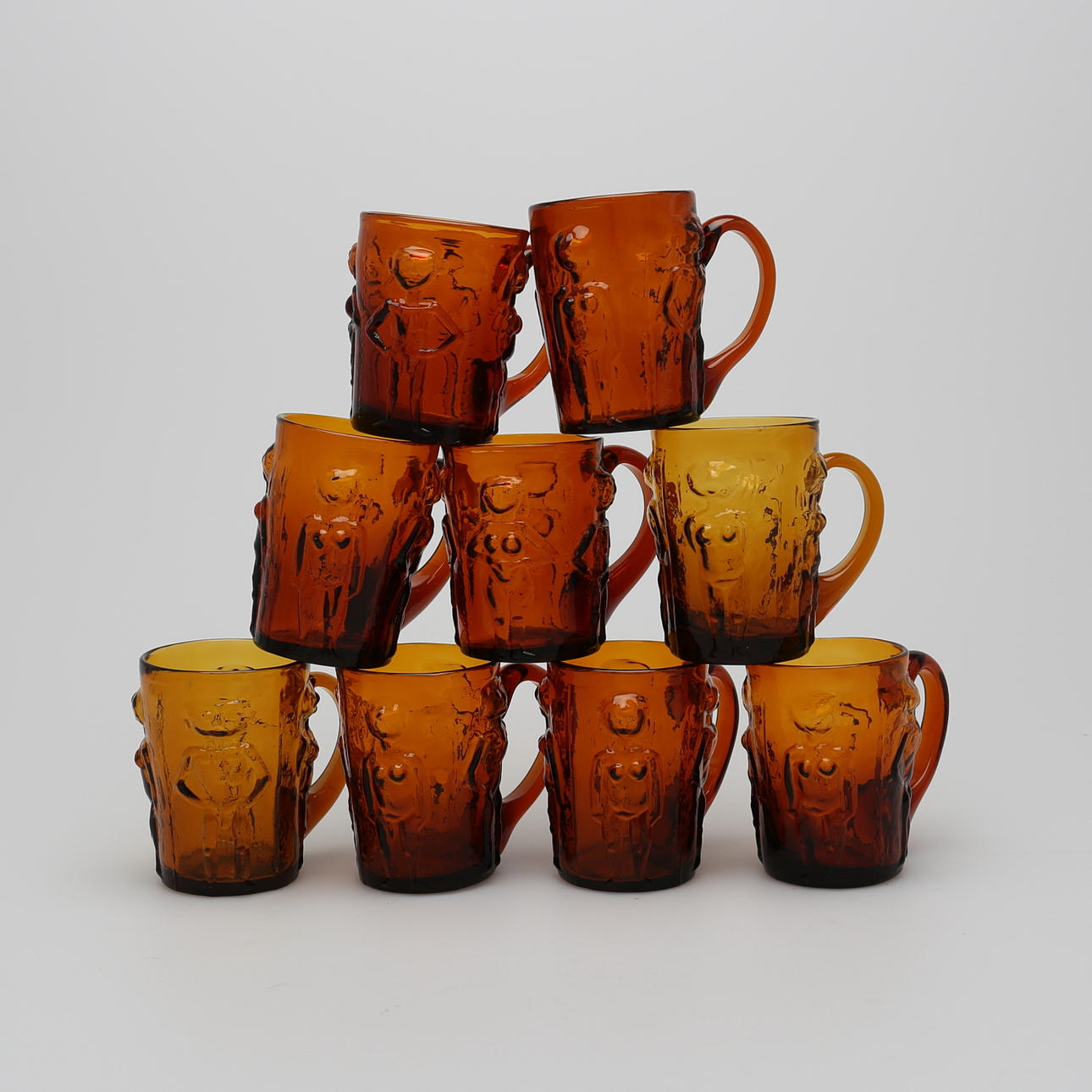 MUGGAR (9), brunt glas, Erik Höglund.