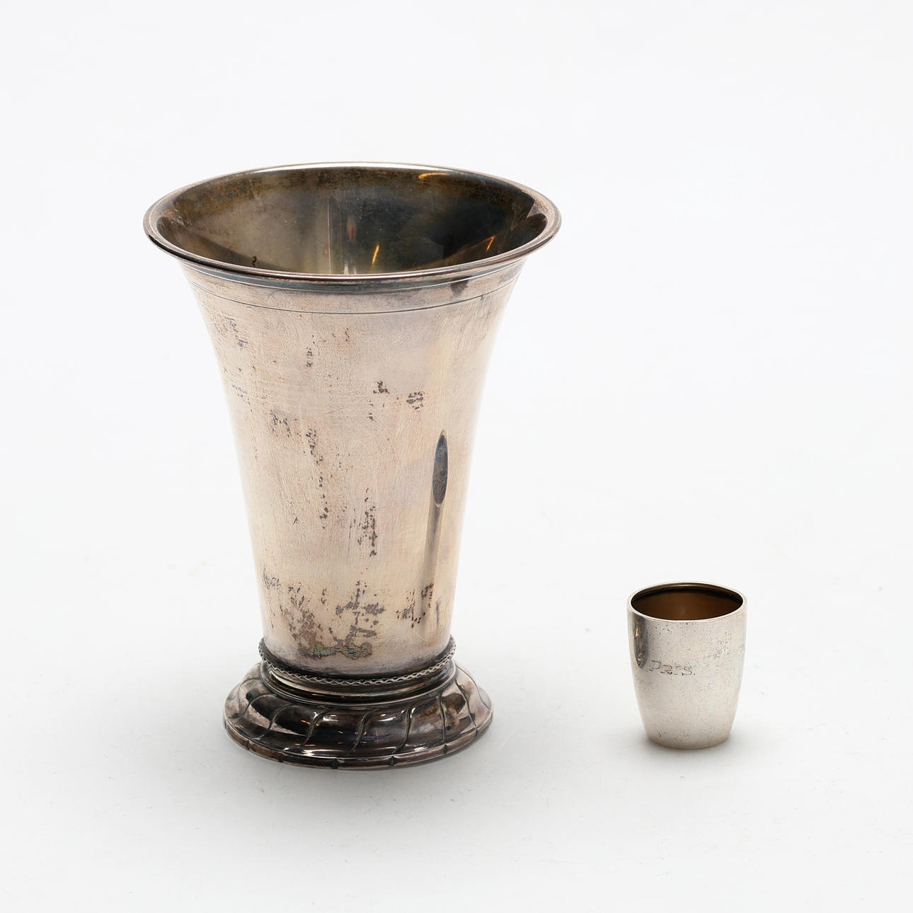CUP AND CUP, silver.