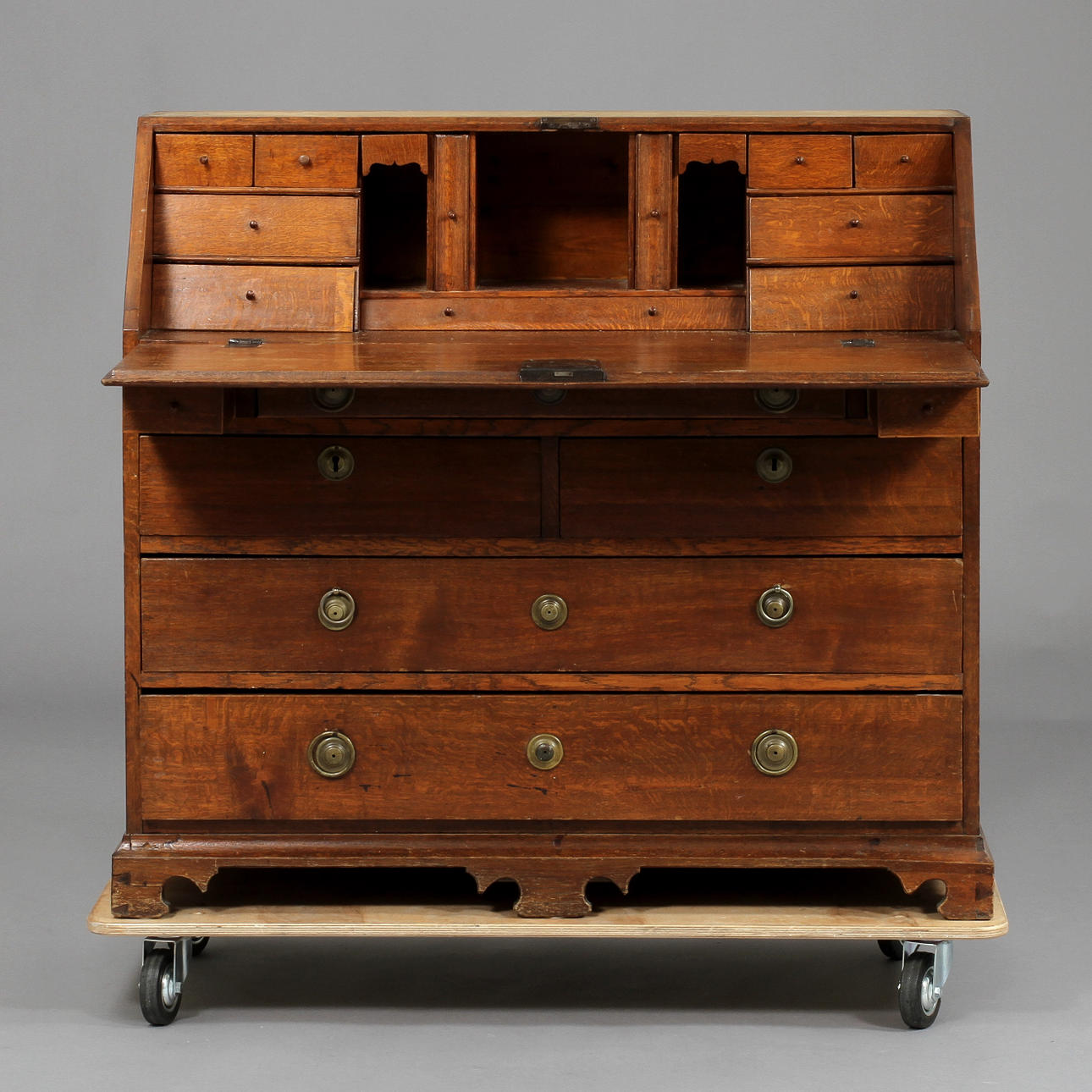 SKRIVSKÅP, 1700-tal.