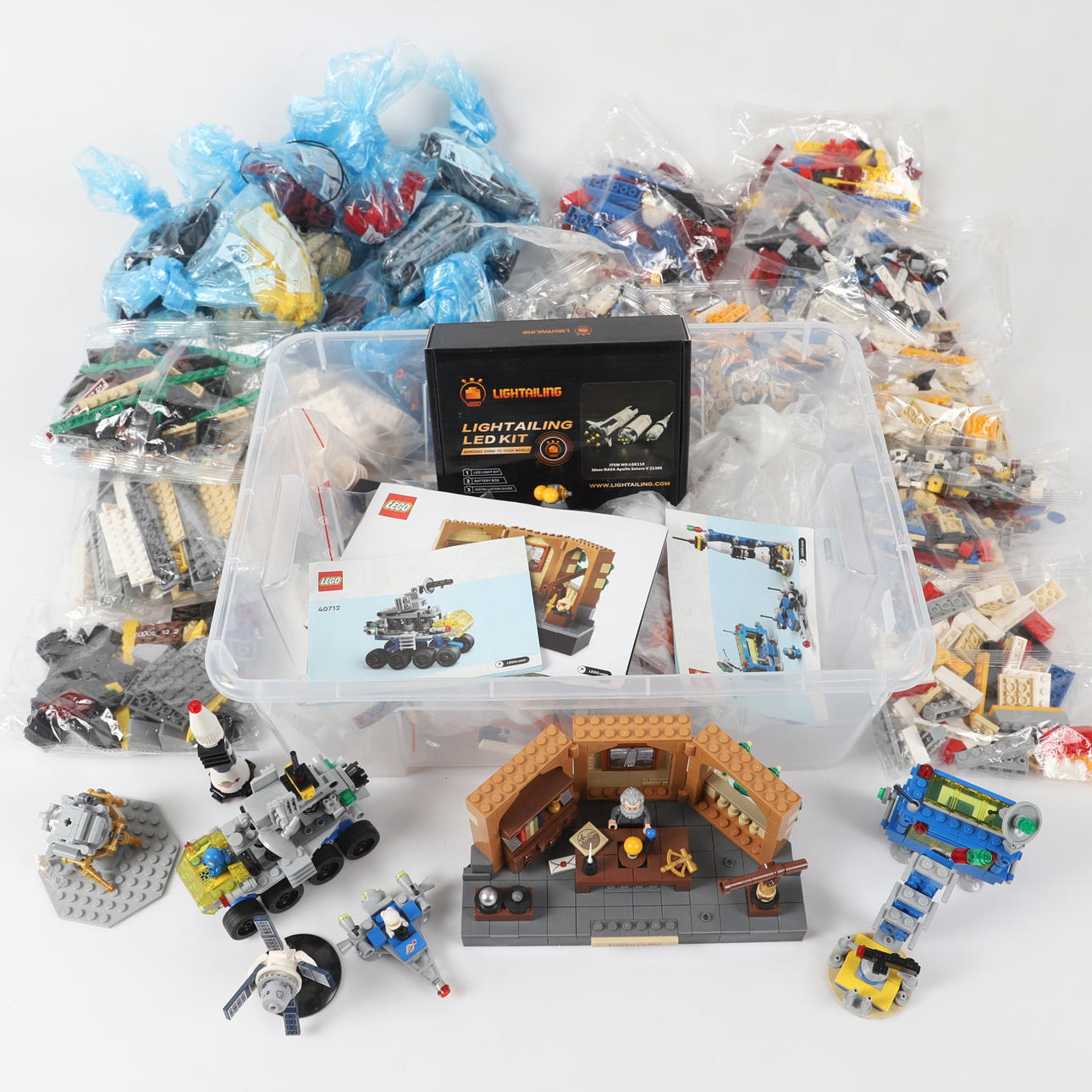 LEGO, stort parti reservdelar.