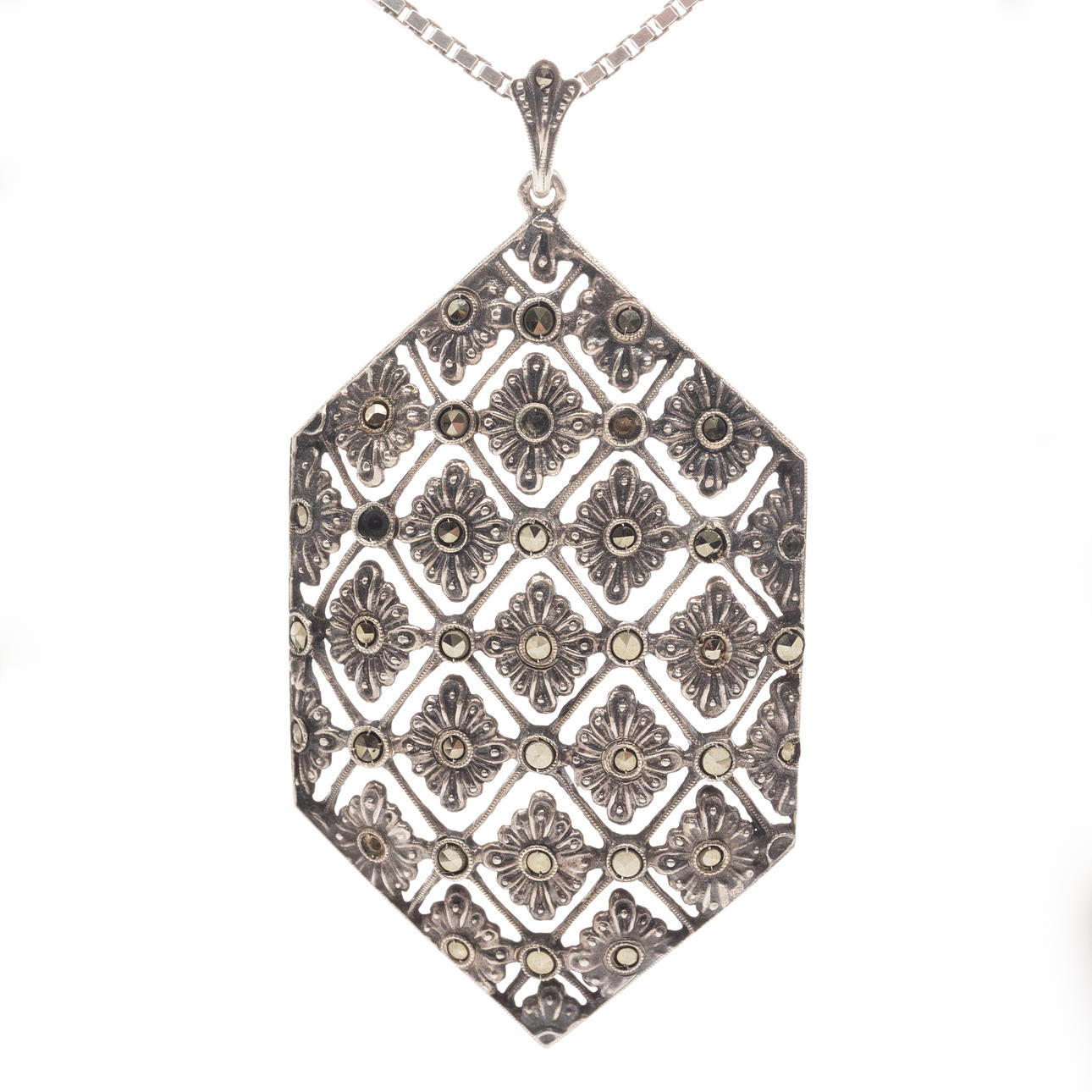 KAULAKORU, Hopea, Marcasiter.