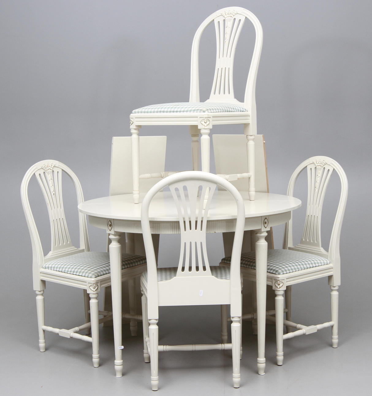 MATSALSMÖBEL, Gustaviansk stil 1900-talets andra hälft.