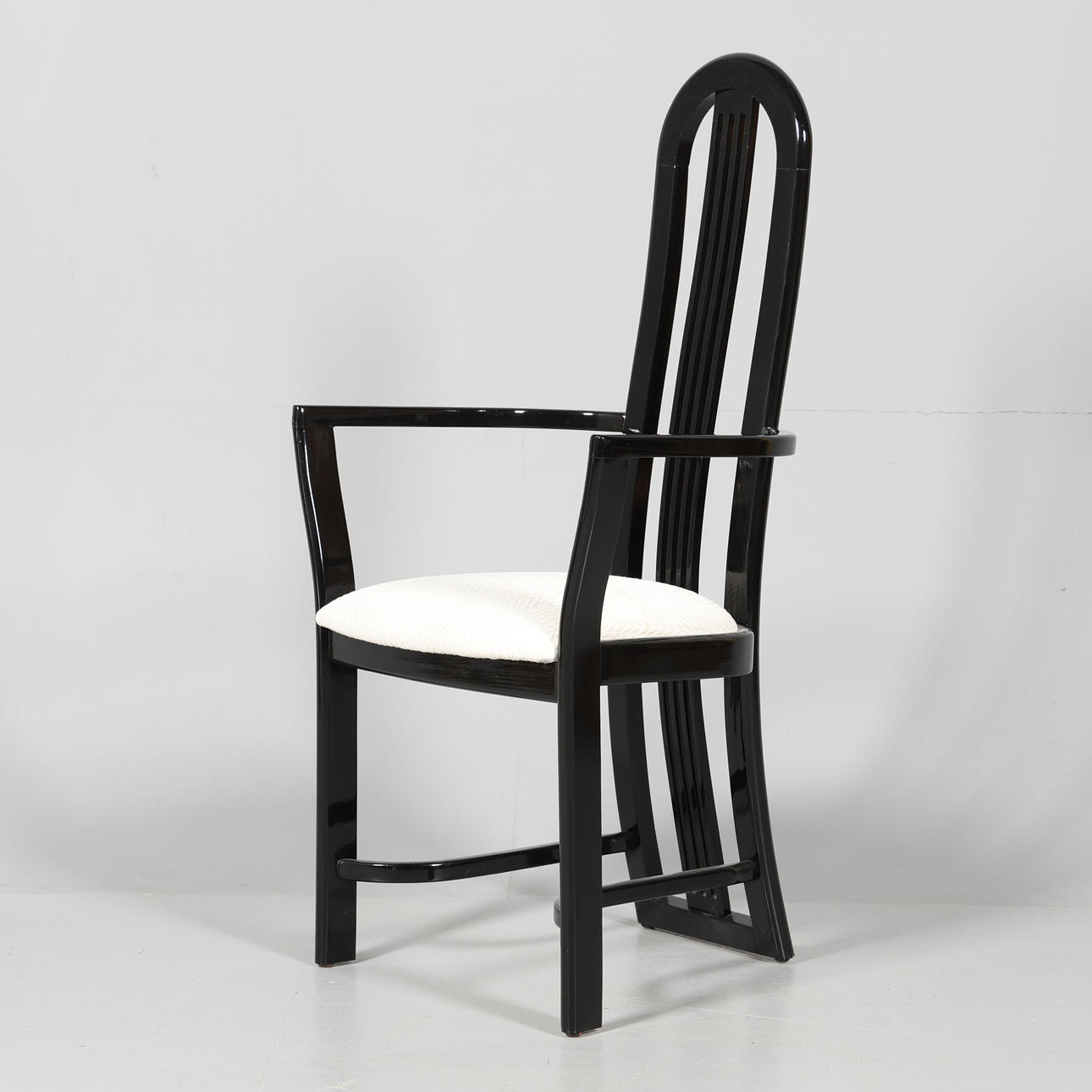 Armchair, contemporary.