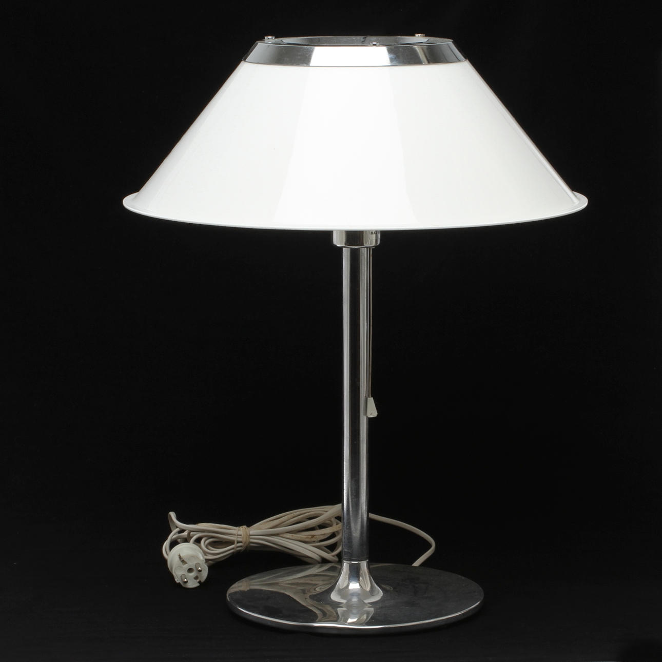 BORDSLAMPA, Kostalampan, 1900-talets andra hälft.