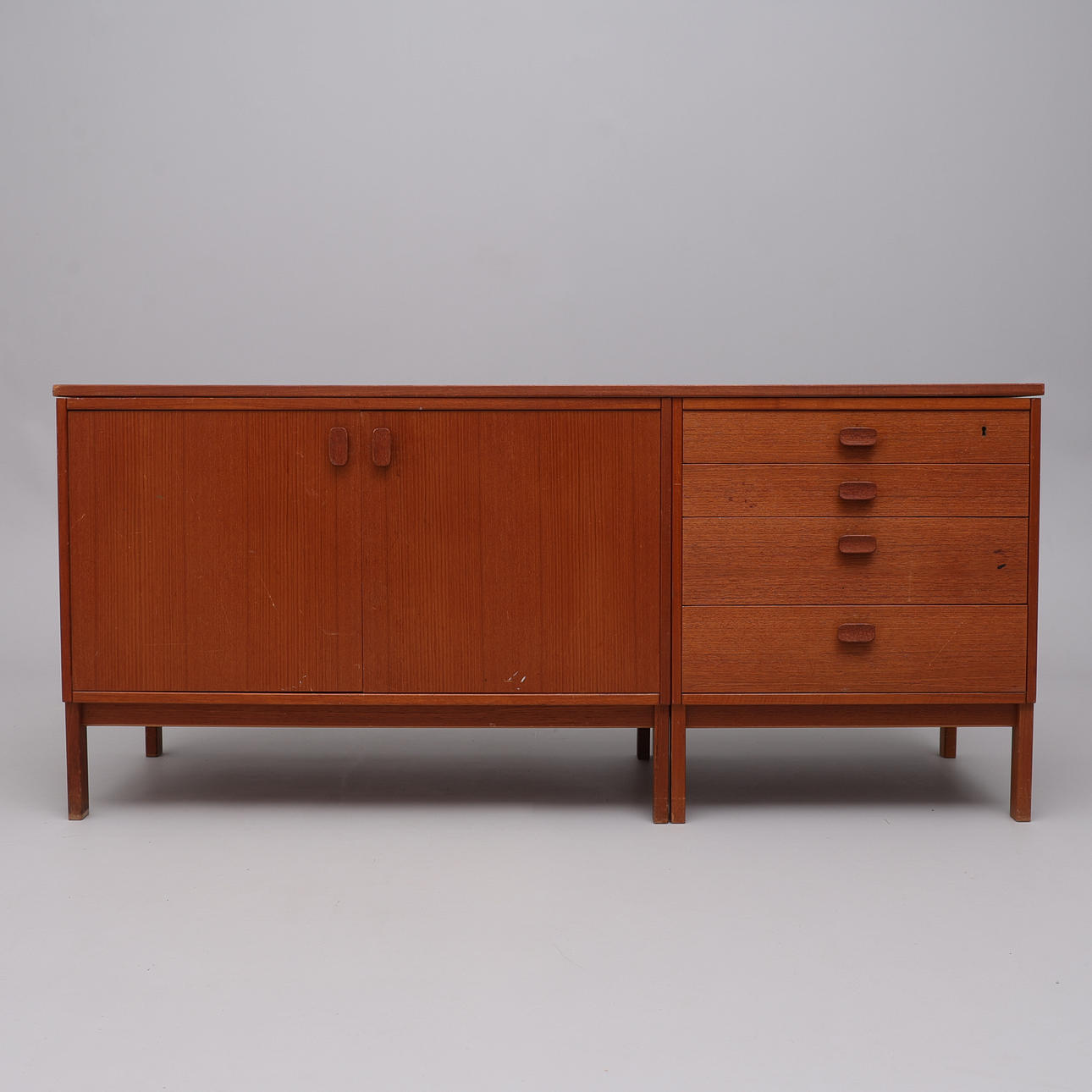 SIDEBOARD, TEAKFANÉR, 1960-TAL.