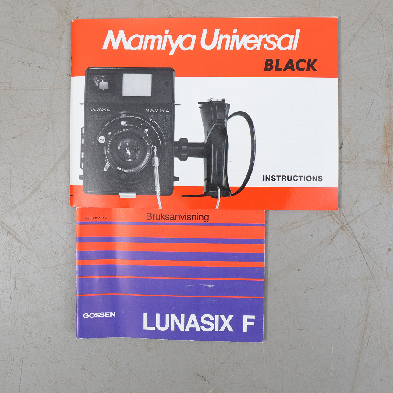 CAMERA EQUIPMENT. Mamiya Universal 6x9, with accessories