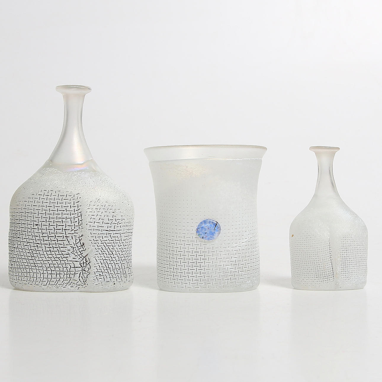 VASER, 2 st, glas, "Network", Artist Collection, Bertil Vallien, signerad, Boda glasbruk, 1900-tal.