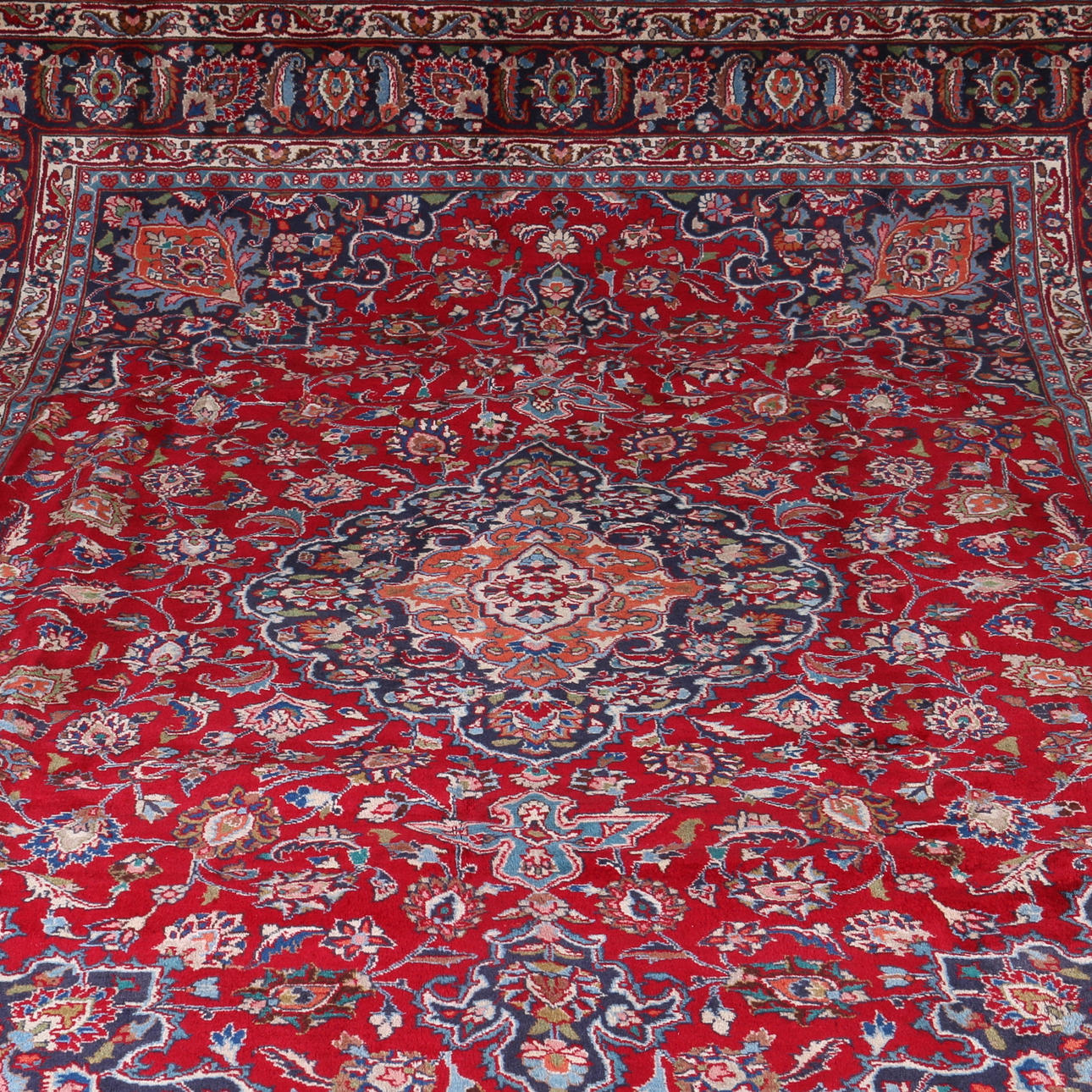 MATTA, Meshed, Persien, 348 x 248 cm.