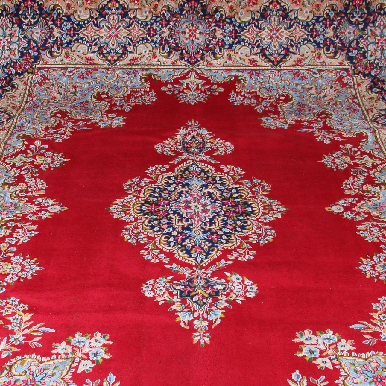 MATTA, Kirman, Persien, 405 x 297 cm.