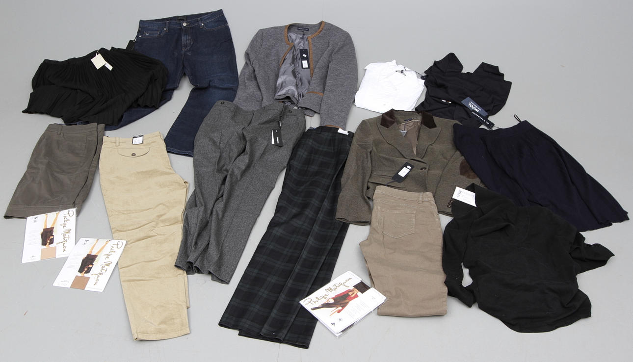 NYA MÄRKESKLÄDER, 16 delar, dam, storlek XL/44, konkurs efter Butiken i stan.