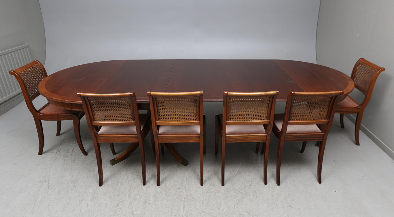 MATSALSGRUPP, 7 delar, engelsk stil, 1900-tal.