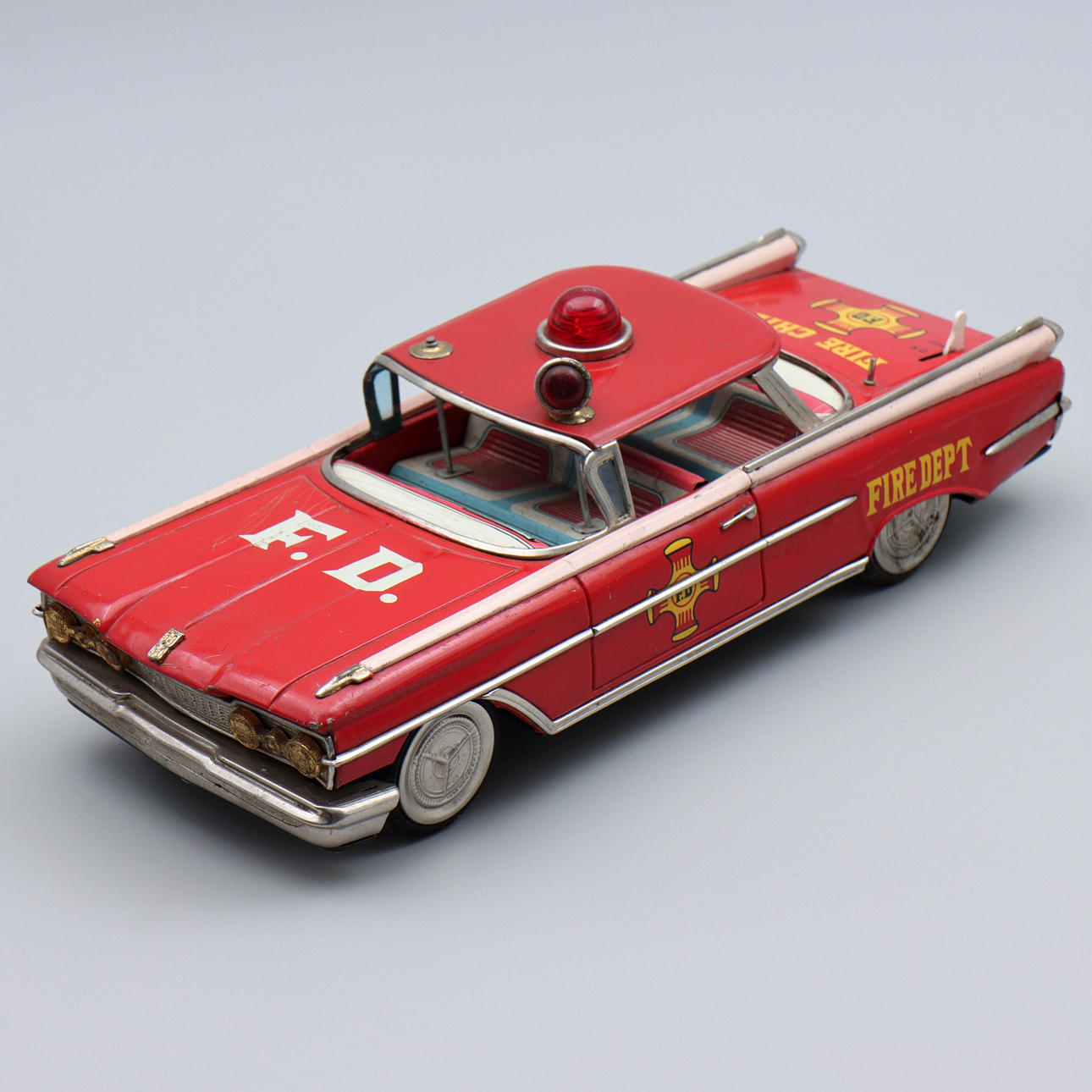 METAL CAR, OLDSMOBILE “FIRE DEPT CHIEF'S CAR” 1960S, ICHIKO JAPAN