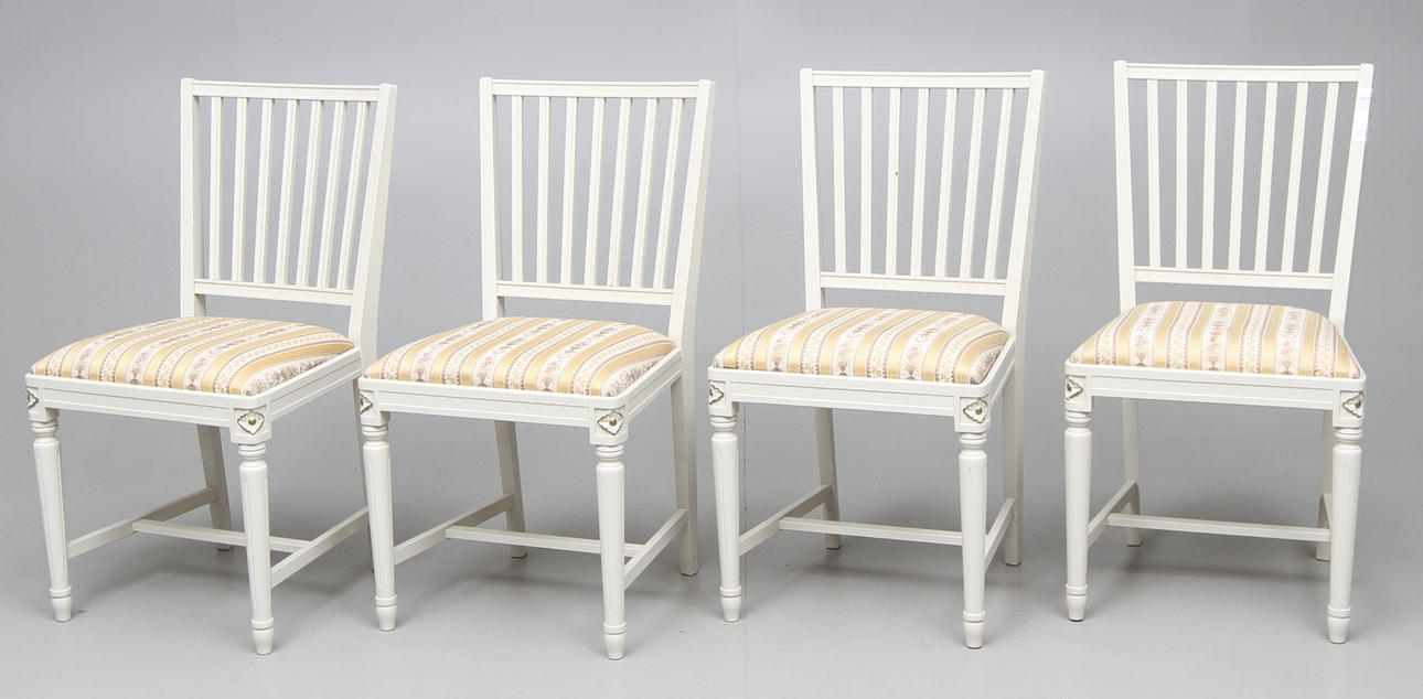 STOLAR 4 st. Gustaviansk stil . Sent 1900-tal.