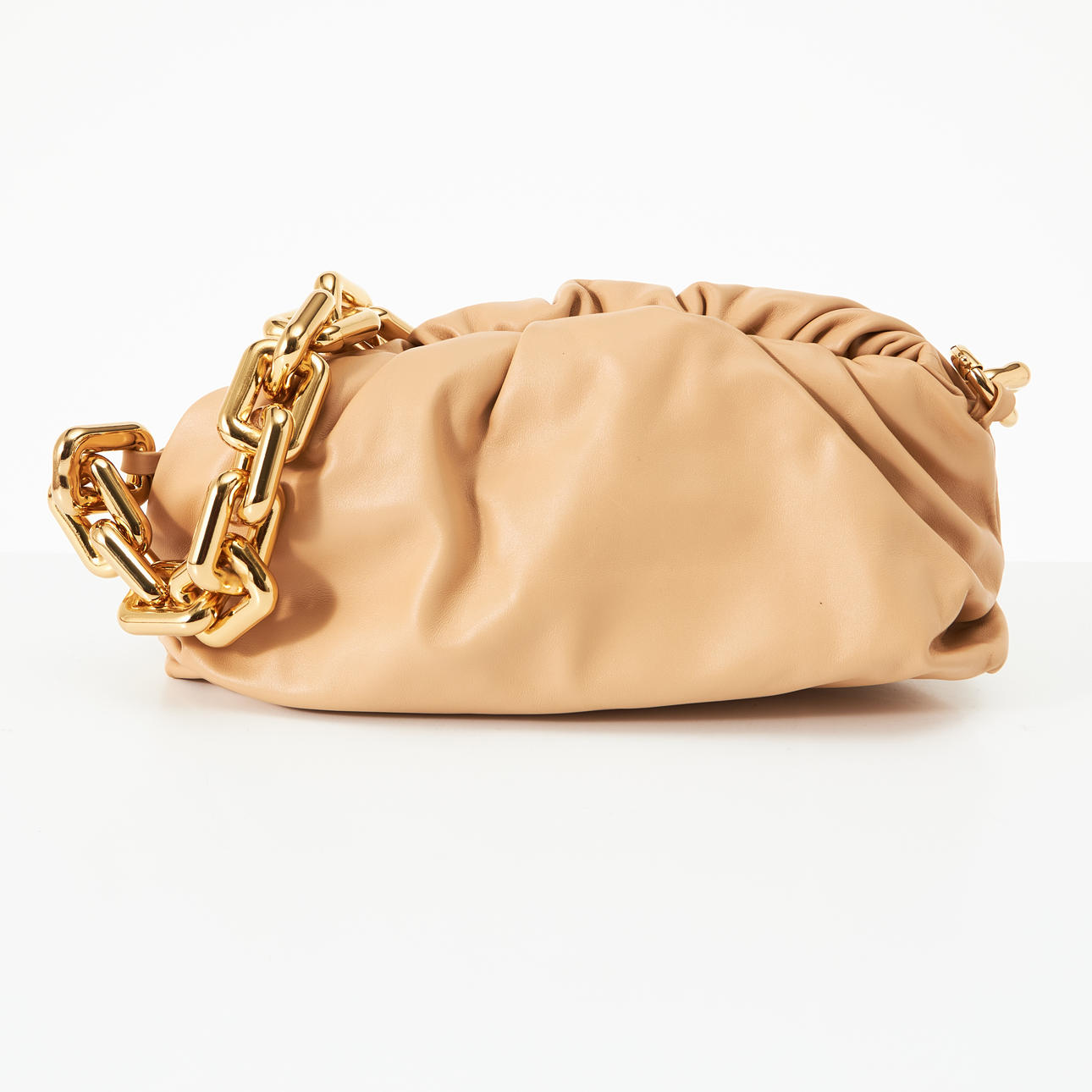 BOTTEGA VENETA, “the Chain Pouch”.