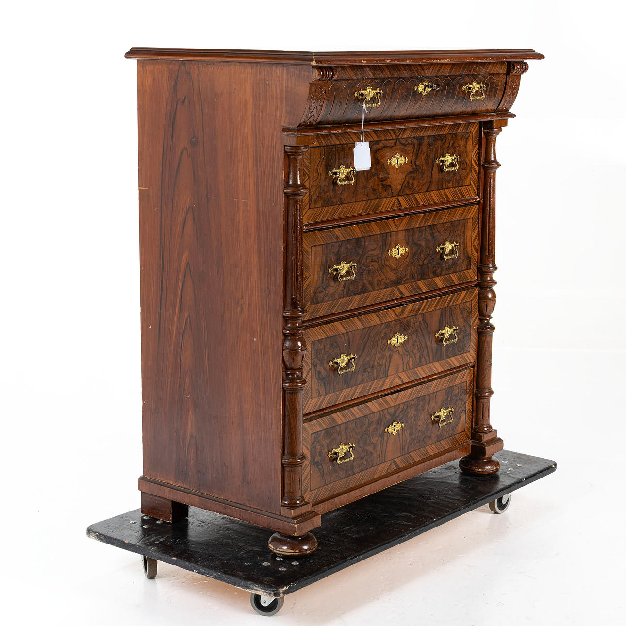 BYRÅ, nyrenässans, sekelskiftet 1900.