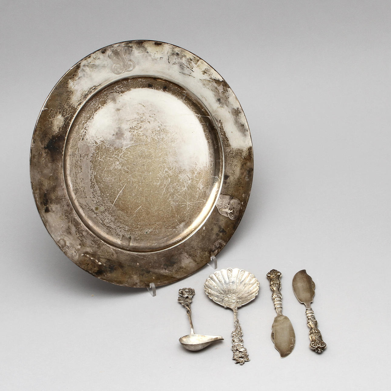 SILVER, 5 delar, vikt ca 690 gram.