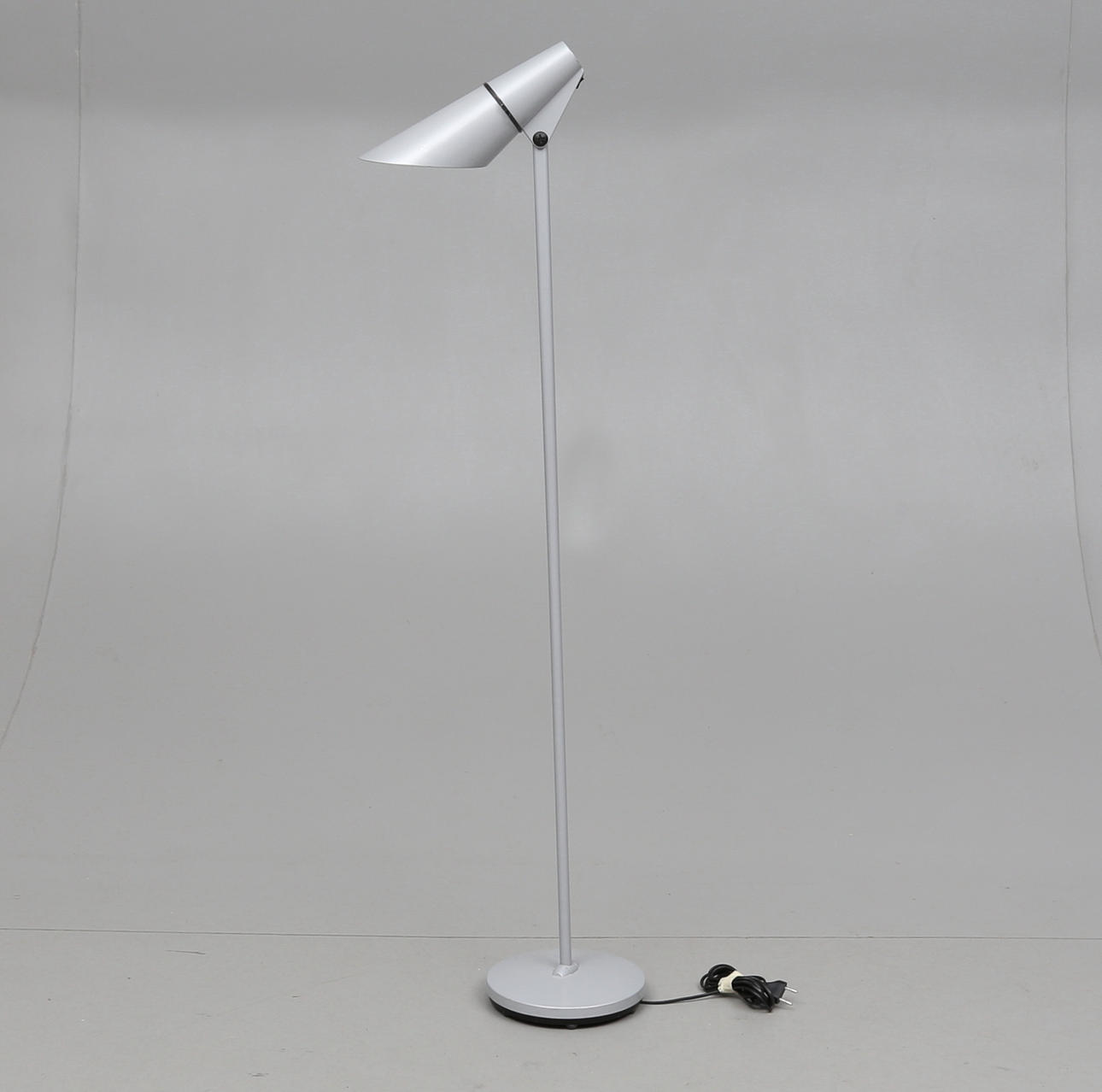 GOLVLAMPA, "Spy", Hannes Wettstein, Artemide, Italien.