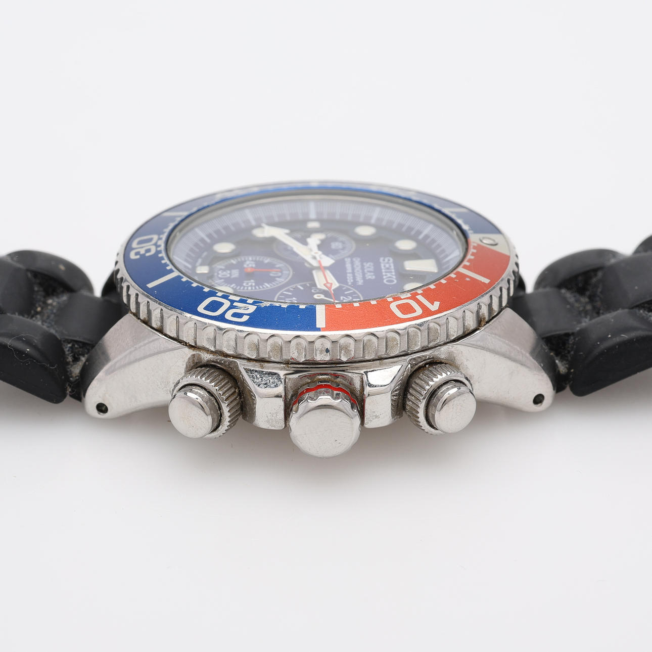 時計 Seiko solar chronograph Divers 200 Seiko Solar Quartz Chronograph with Stop-Watch and 24-hour Sub