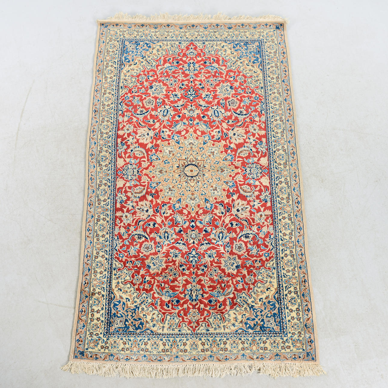 ALFOMBRA, Nain, 224 x 124 cm.
