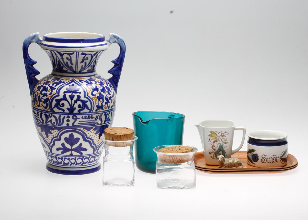 KERAMIK OCH GLAS, bland annat Rörstrand.