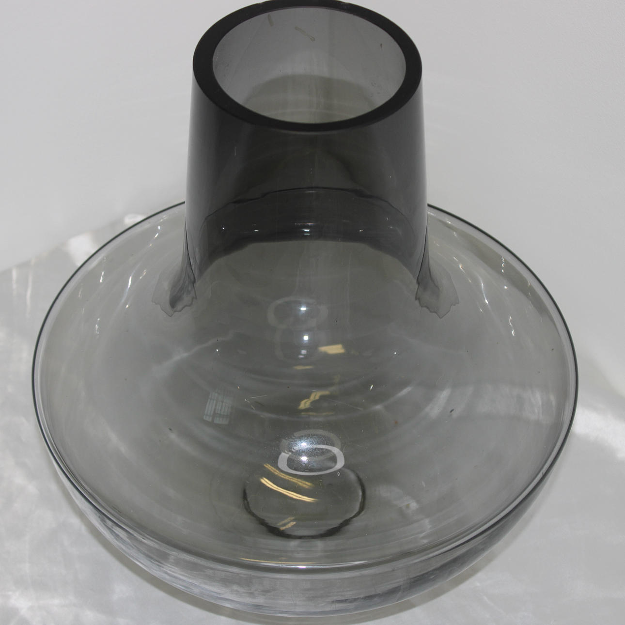 LARGE GLASS VASE.