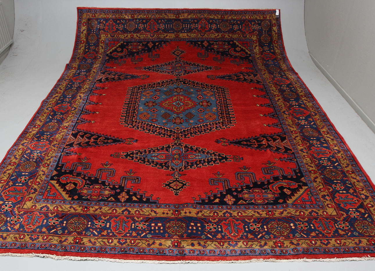 MATTA, orientalisk, Wiss, 411 x 310 cm.