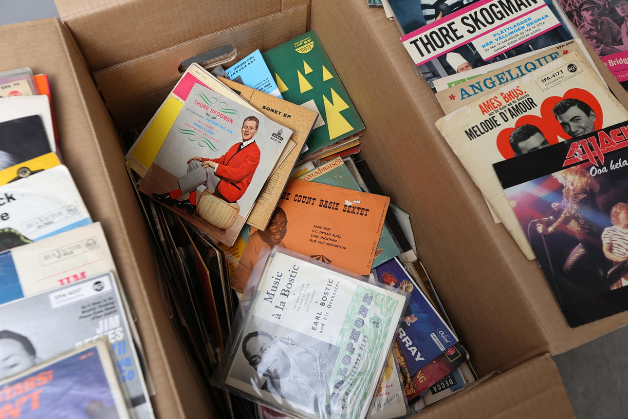 SINGLAR och EP-skvior, ca 500 st, bl.a. Rock o Jazz.