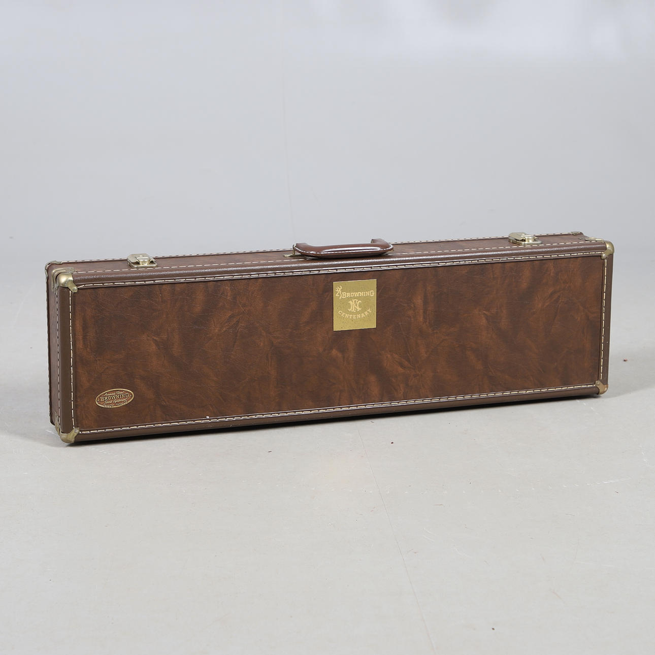 A LEATHER BROWNING CENTENARY GUN CASE. Weapons & Militaria - Guns ...