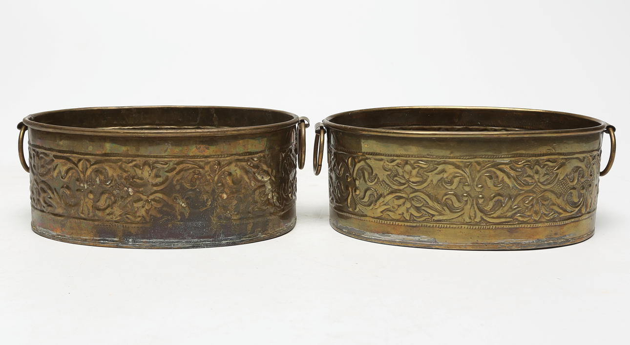 MÄSSINGSBEHÅLLARE, 2 st, 1900-tal.