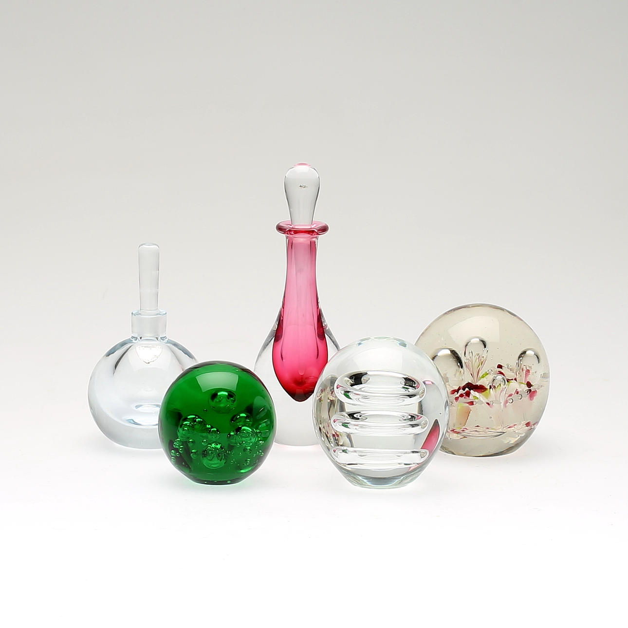 GLASFÖREMÅL, 5 st, bl a Orrefors.