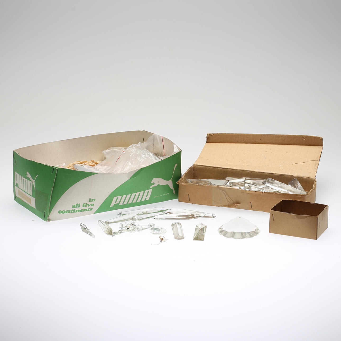 PARTI PRISMOR för ljuskronor.