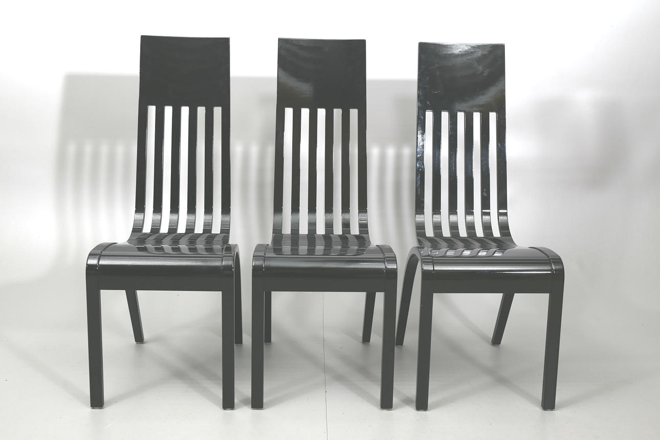 STOLAR, svartlackerade, 3 stycken, Gärsnäs, 1900-talets fjärde kvartal.