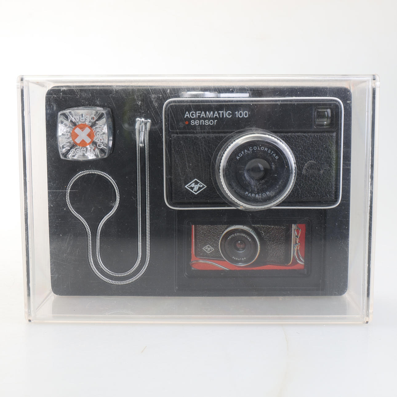 Appareil Photo Vintage KODAK Instamatic 233 X - Occasion En Très Bel état, Objectif Fixe