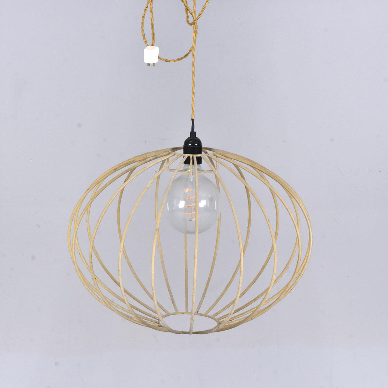 TAKLAMPA, modern tillverkning.