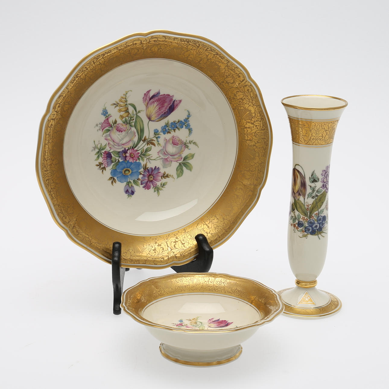 SKÅLAR samt VAS, 3 delar, porslin, Rosenthal.