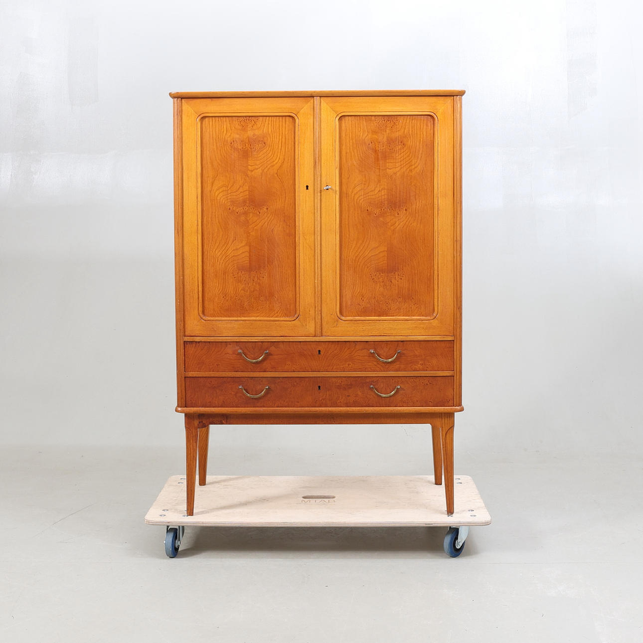 A Swedish Modern cabinet, Förenade Möbelfabrikarna, Linköping, 1940s.
