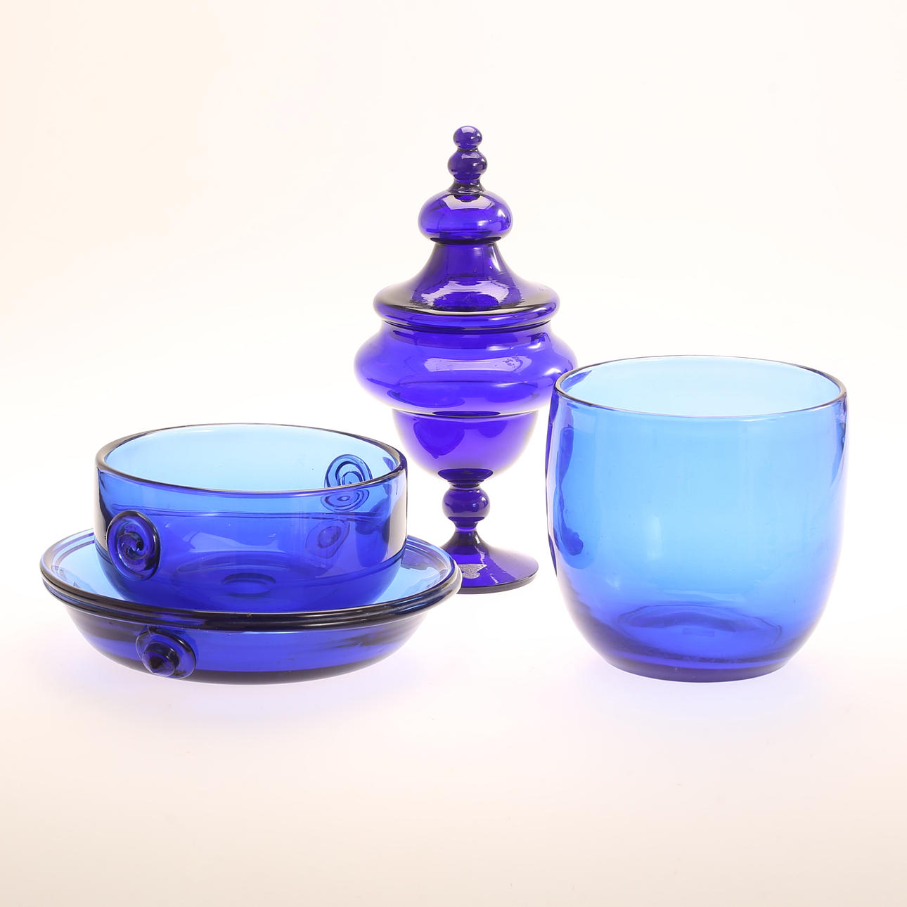 GLASS OBJECTS, 4 pieces, including Reijmyre, Gullaskruf.