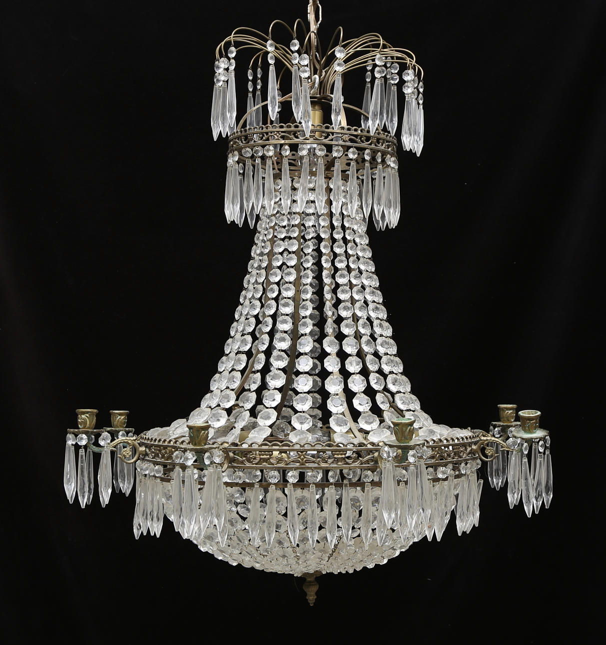 LJUSKRONA, empire-stil, 1900-tal, höjd exklusive kedja ca. 78 cm.