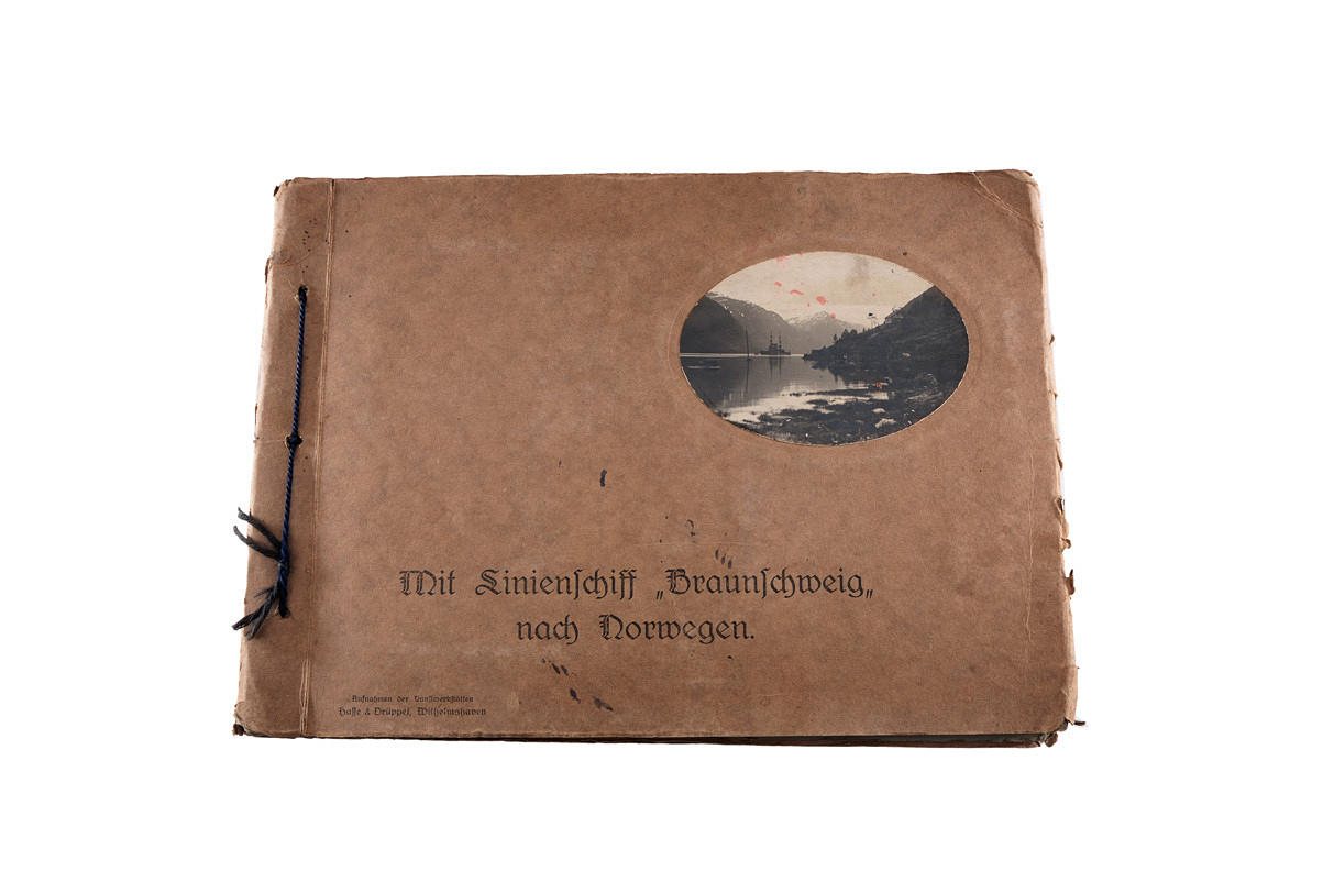 ALBUM. Vykort & foton. Med Brunswick-fodret till Norge.