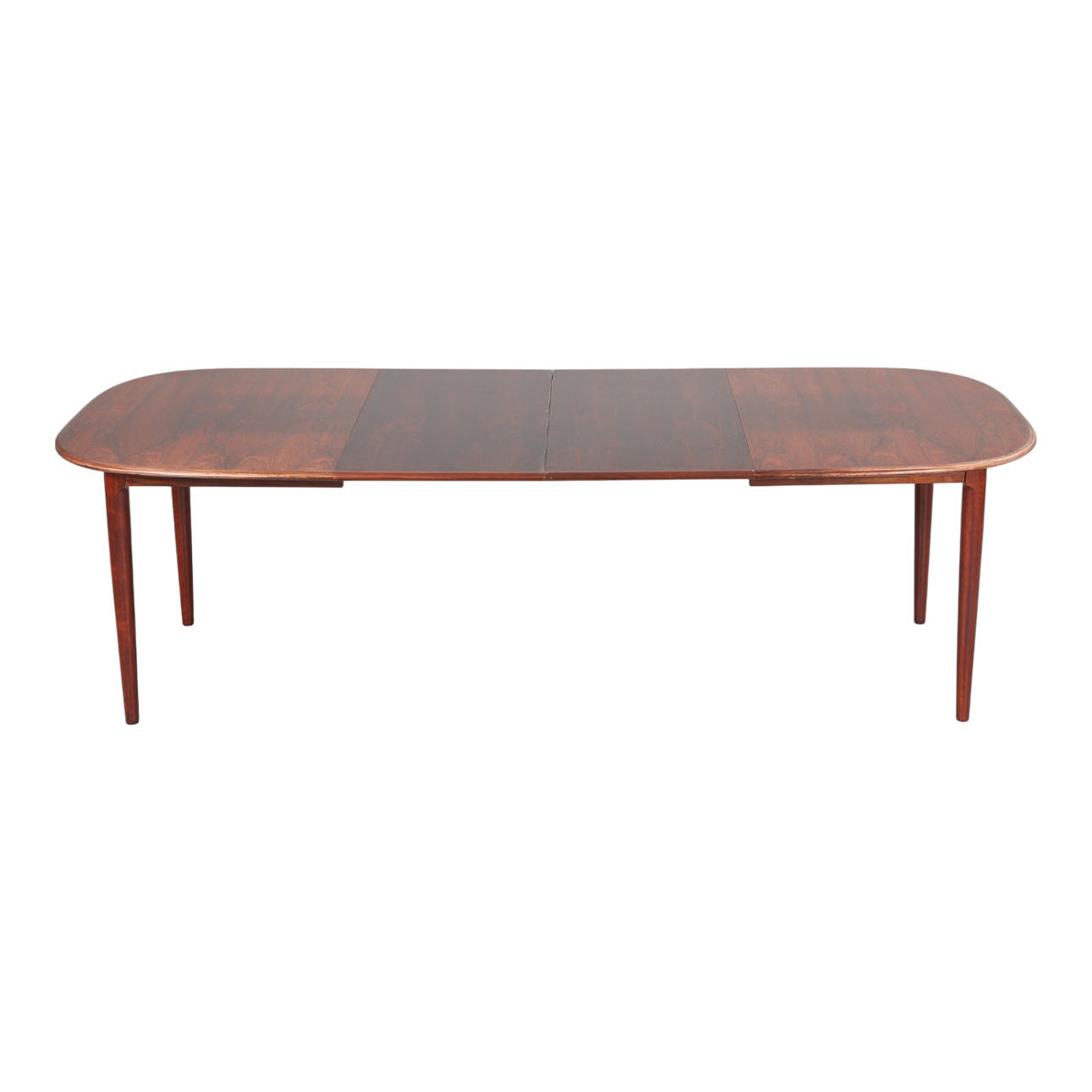 DANSK DESIGN. Oval rosewood dining table with pull-out (3).