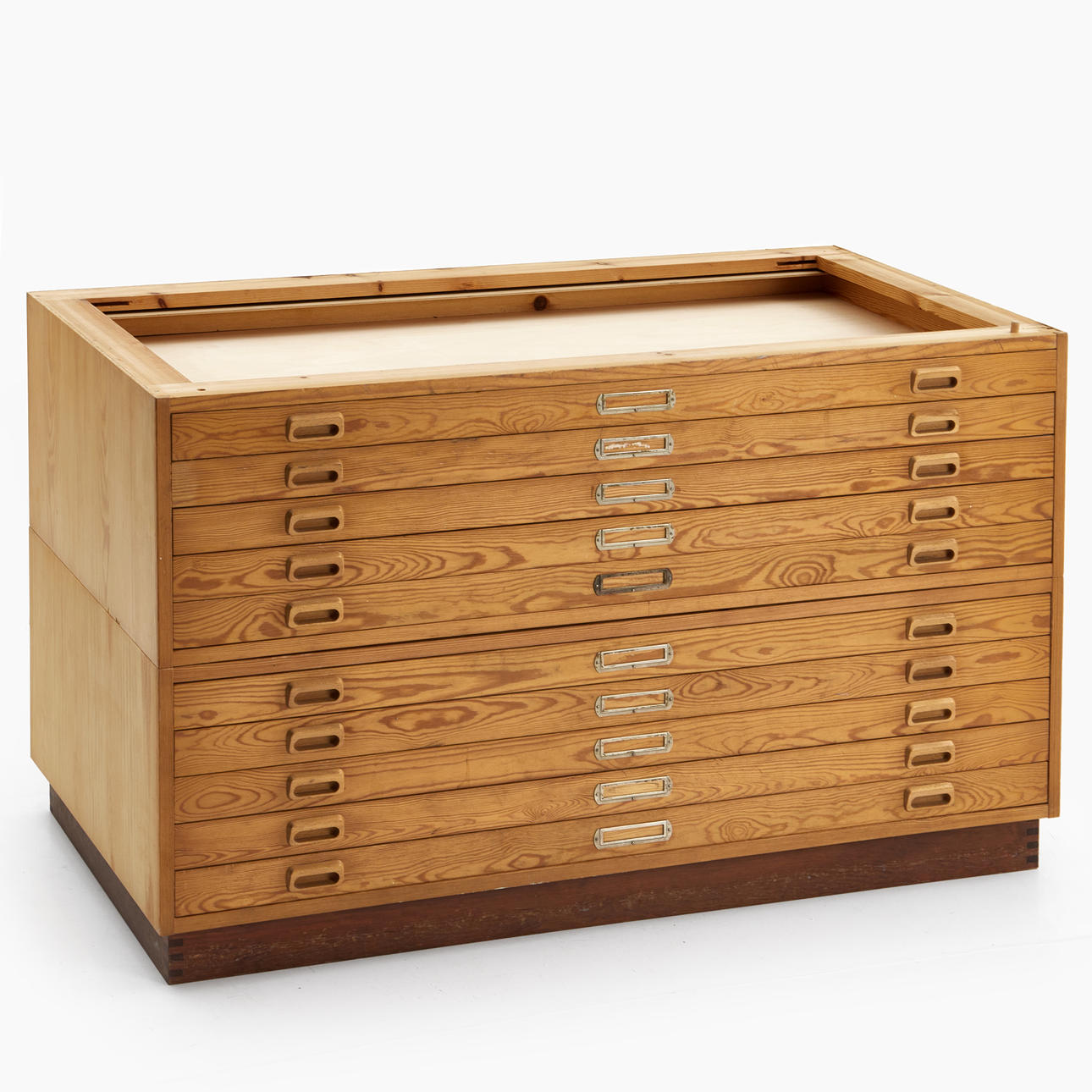 A 3-piece pine drawing urts, 20th century. (1 plinth, 2 stackable ...