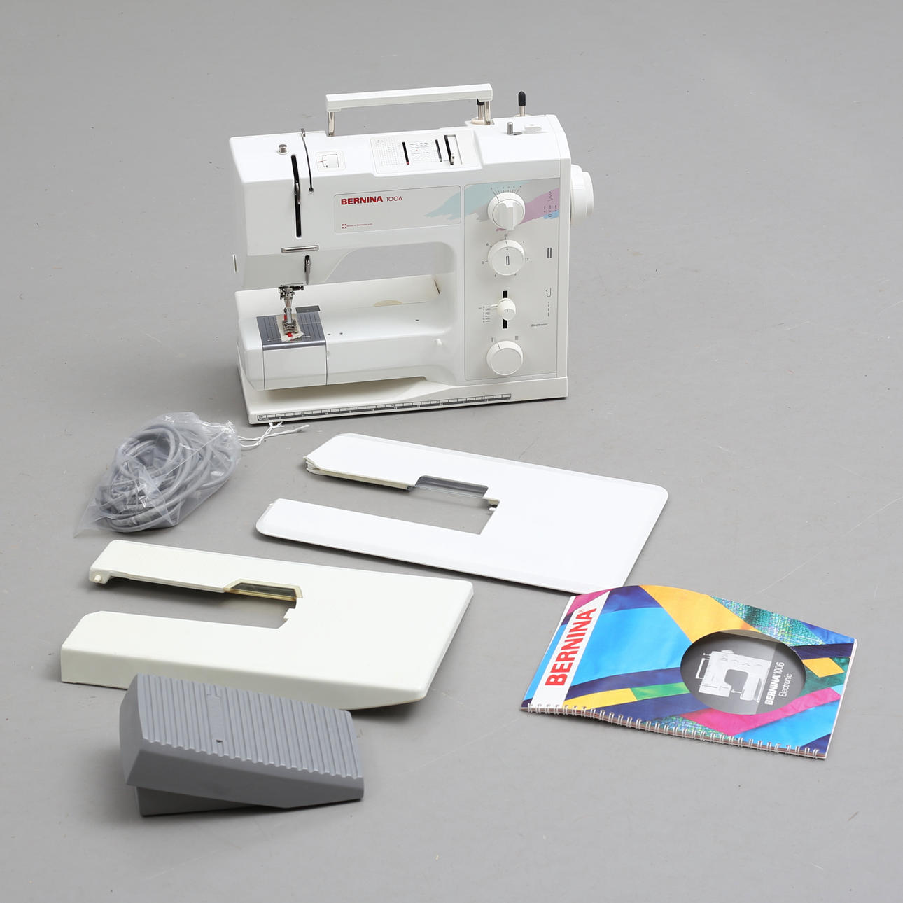SEWING MACHINE, Bernina 1006 Electronic.