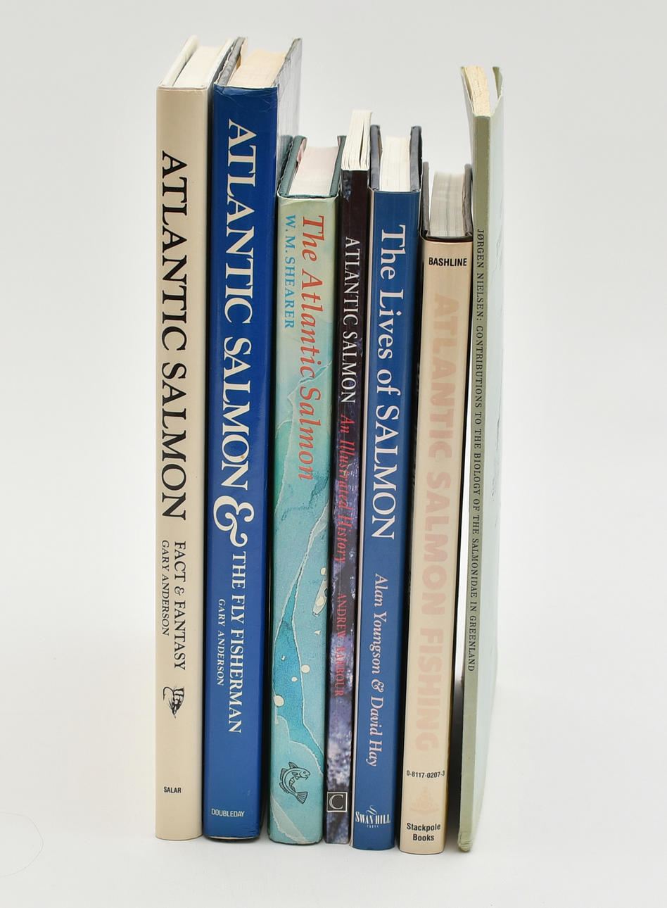 Böcker om Atlantlaxen. 7 Volymer.