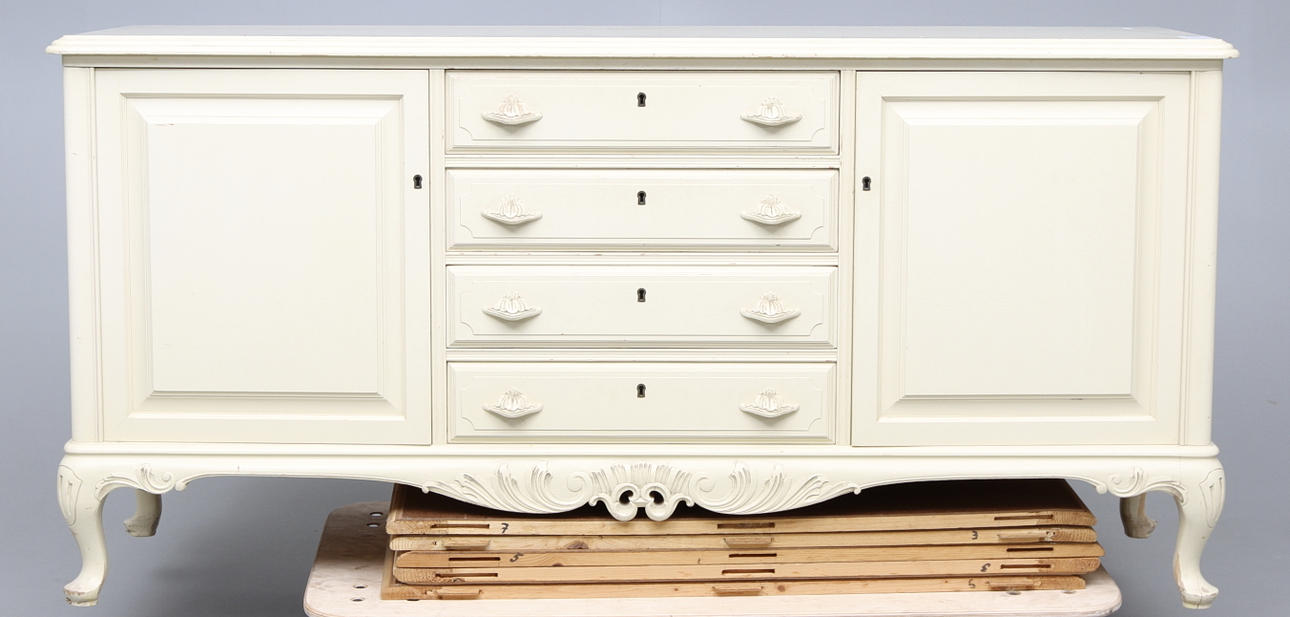 SIDEBOARD, rokokostil, 1900-talets första hälft.