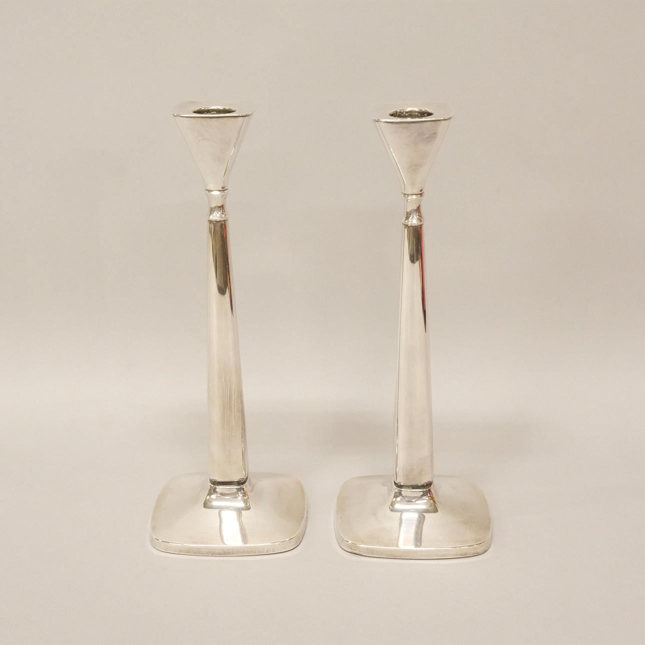 TORE ELDH. A PAIR OF CANDLESTICKS, SILVER.