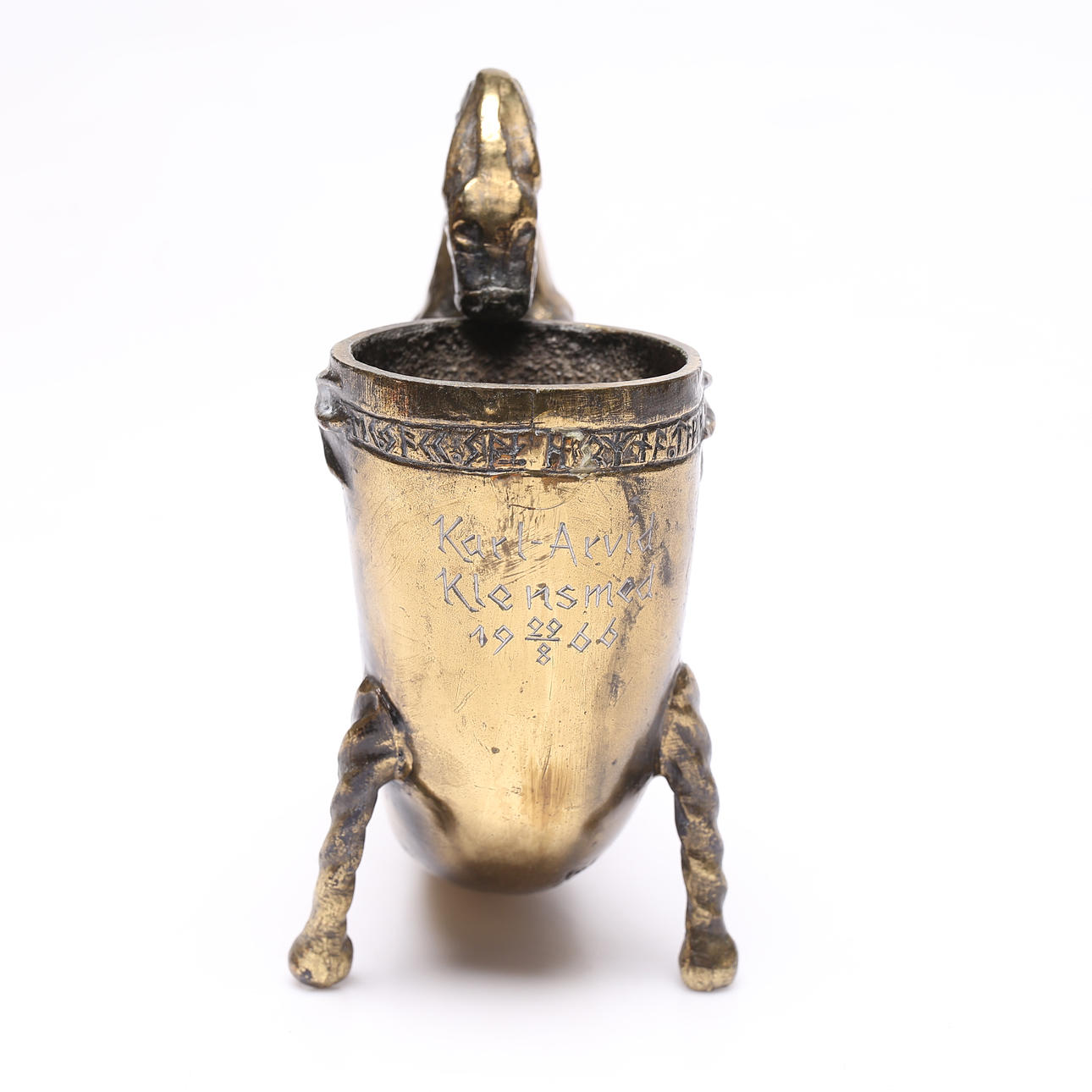 JACK ZAN (JOHAN HELMER ZACHRISSON. Skulptur, dryckeshorn, brons ...