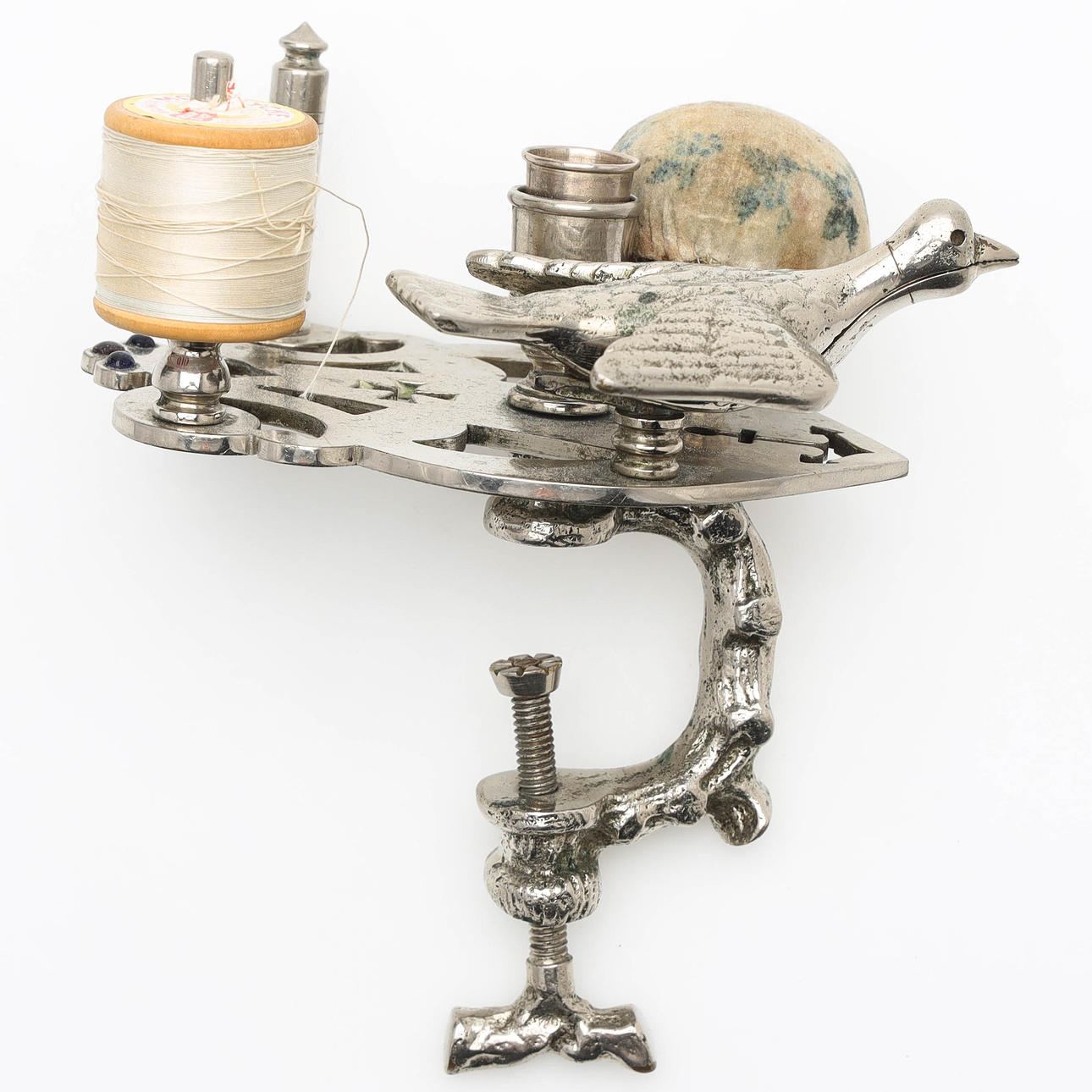 SYBARON, fingerborg i silver, sybaron i stål, 1900-tal. Silver & Metall ...