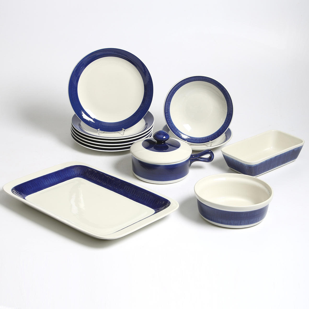 MATSERVISDELAR, 12 delar, porslin, "Koka Blå", Hertha Bengtsson, Rörstrand. 1900-tal.